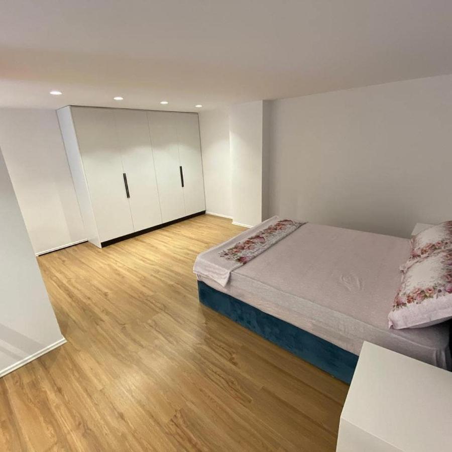 Vlorë Apartament Me Qera Dublex Lungomare מראה חיצוני תמונה