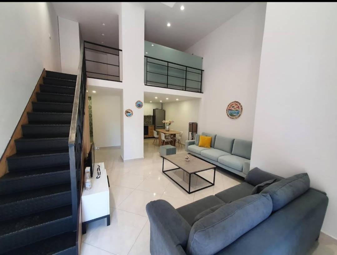Vlorë Apartament Me Qera Dublex Lungomare מראה חיצוני תמונה