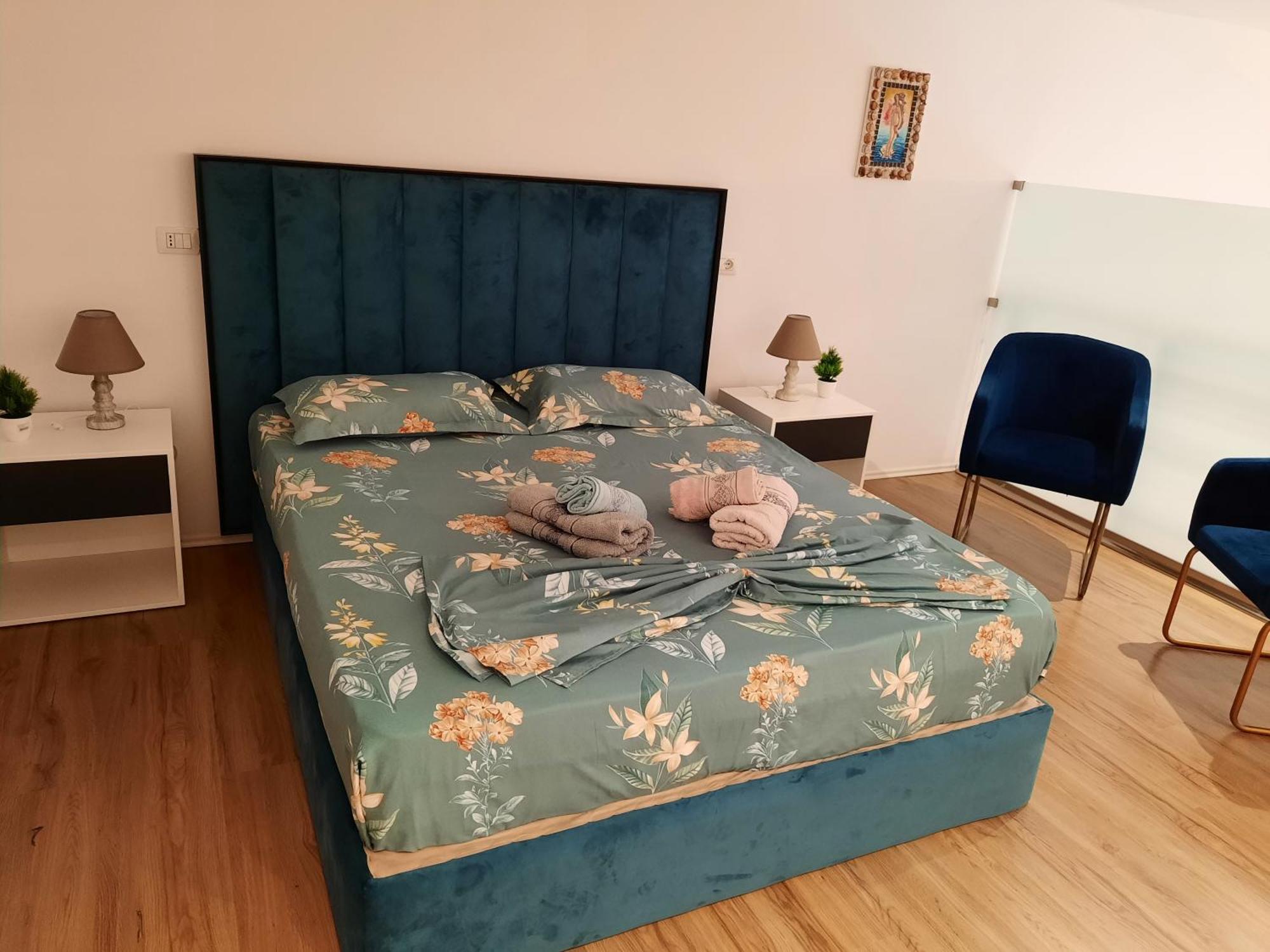 Vlorë Apartament Me Qera Dublex Lungomare חדר תמונה